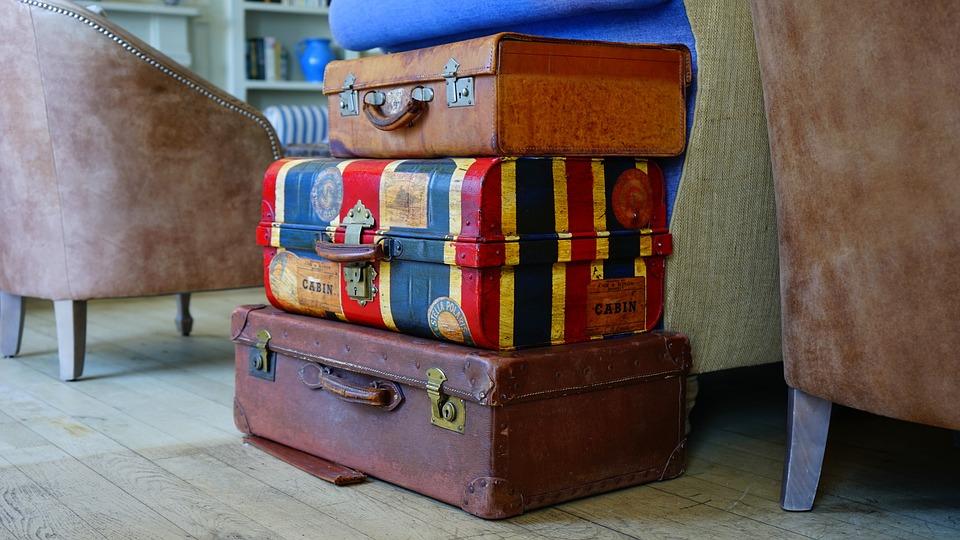 Robert Vowler Luggage Damaged? Here's What to do!
